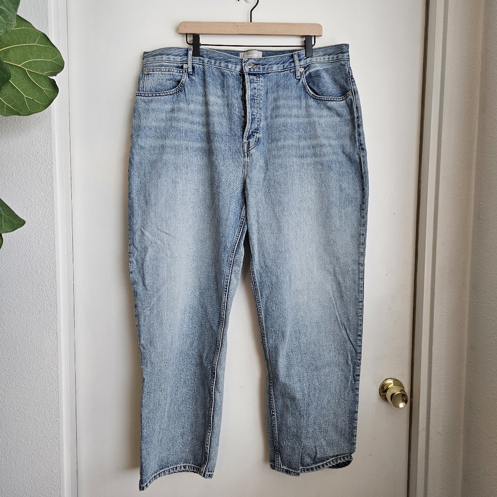 NWT!!! Everlane Classic Light Blue Denim - The 90s Way-High Jean - Size 35 Tall